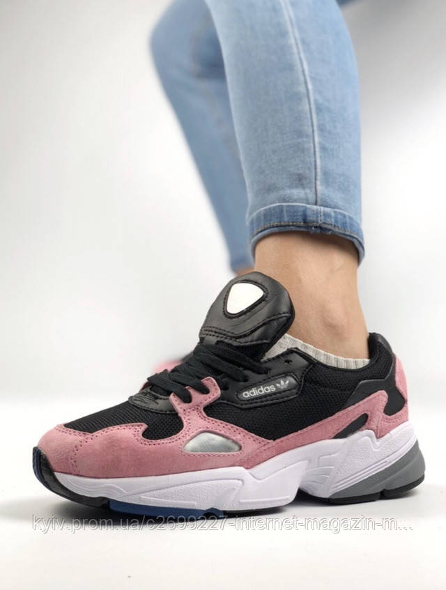 adidas falcon w