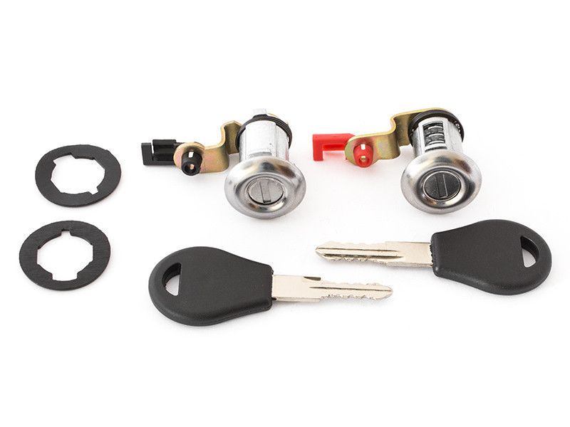 Личинки замка Nissan Terrano Pathfinder 1986 - ніссан