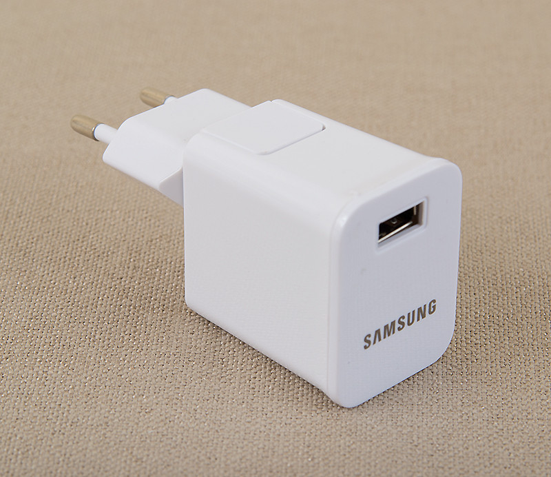 Сетевая зарядка зарядное устройство Samsung Galaxy Note N8000 10.1 - фото 1 - id-p35416513