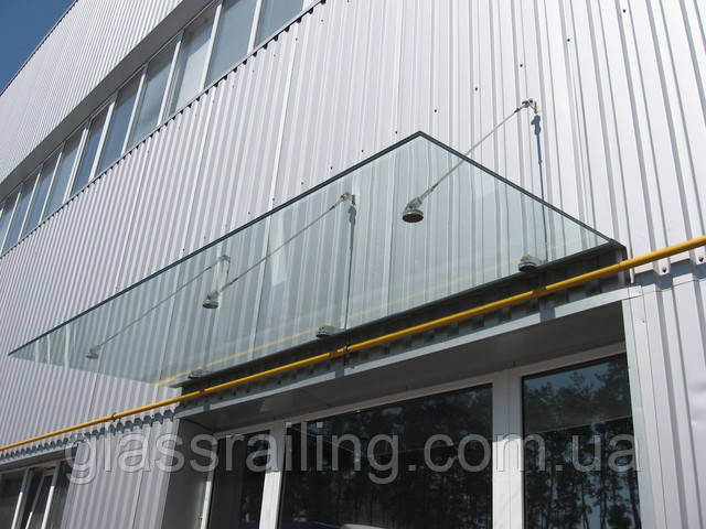 Steklyannii kozirek na vantah