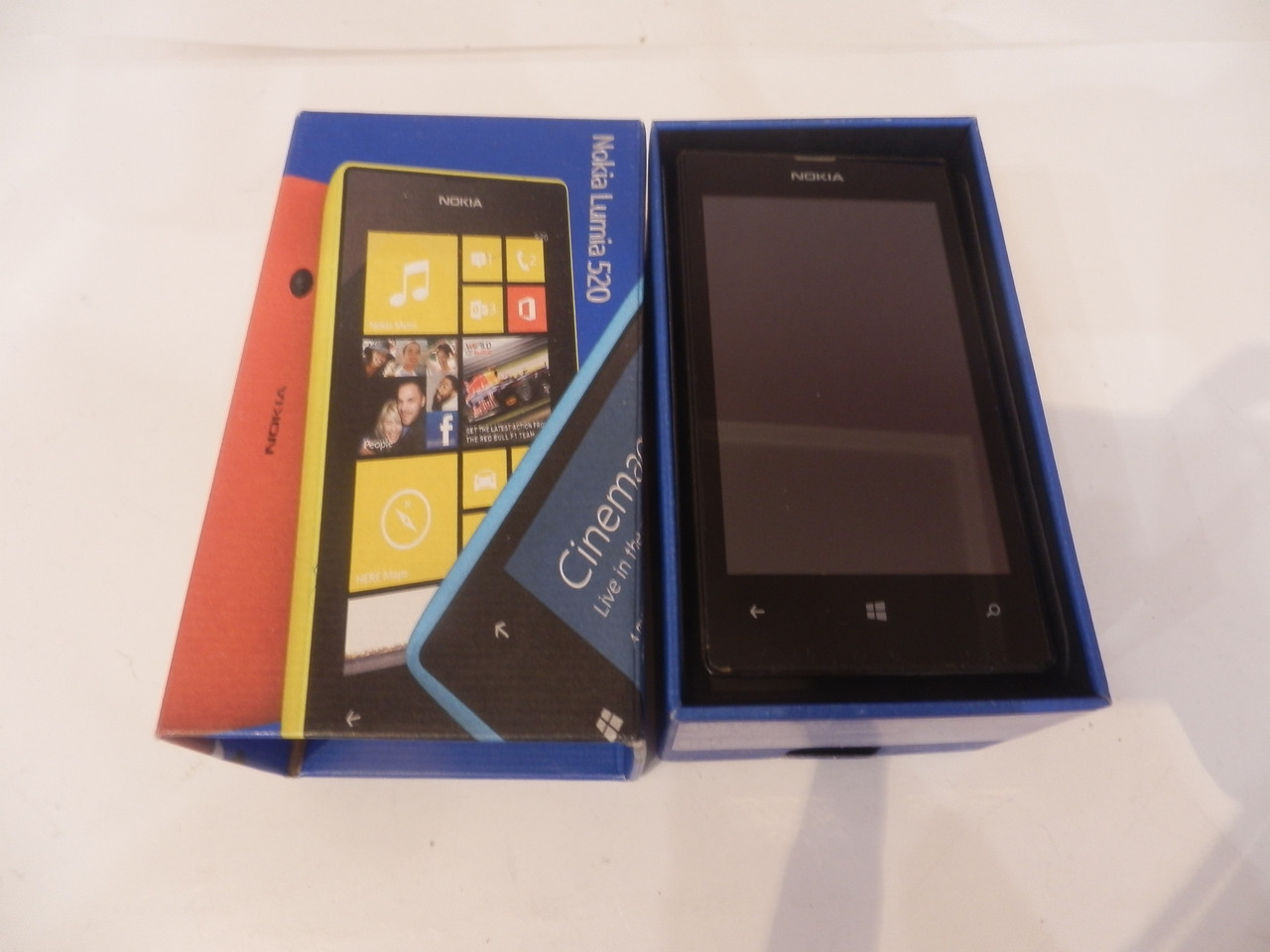 Nokia Lumia 520 No6081 на запчастини