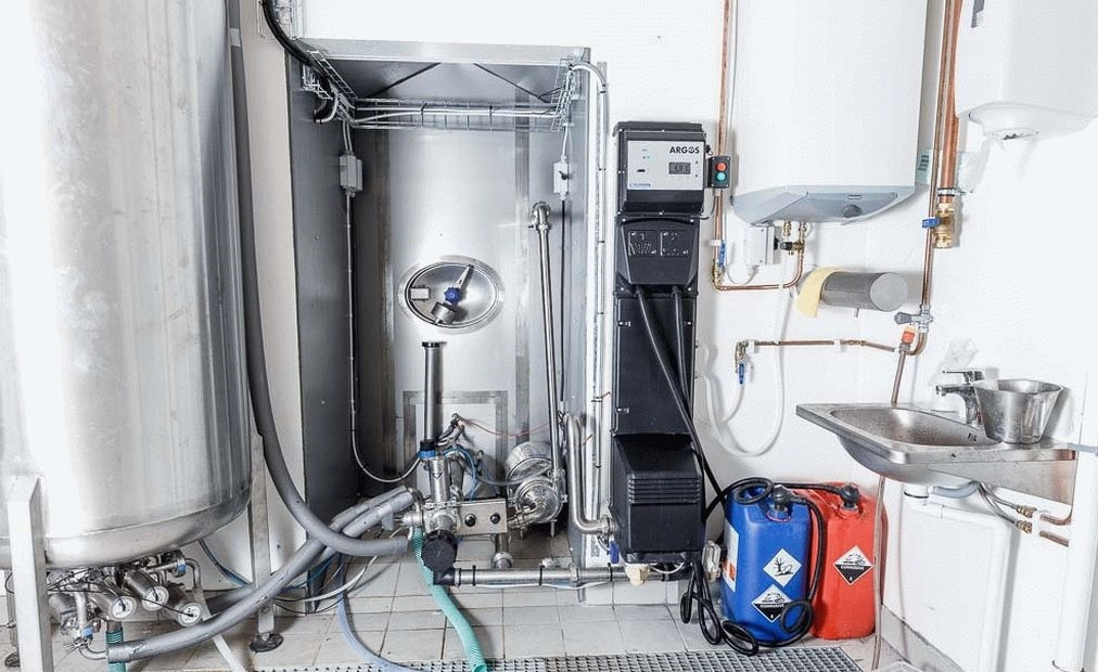 Резервуар для охлаждения молока (бункер) новый Wedholms объемом 30000 литров - фото 6 - id-p871316234