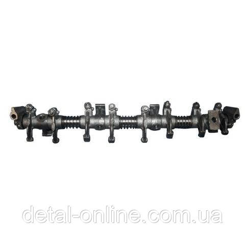 421-1007098 вісь коромисел зі стійками двигун 4215