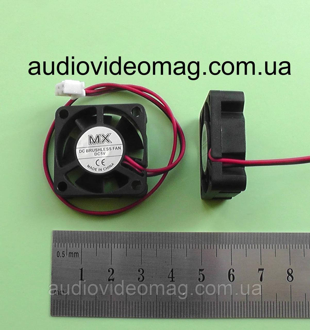 Вентилятор (кулер) 5V, 30х30х10 мм