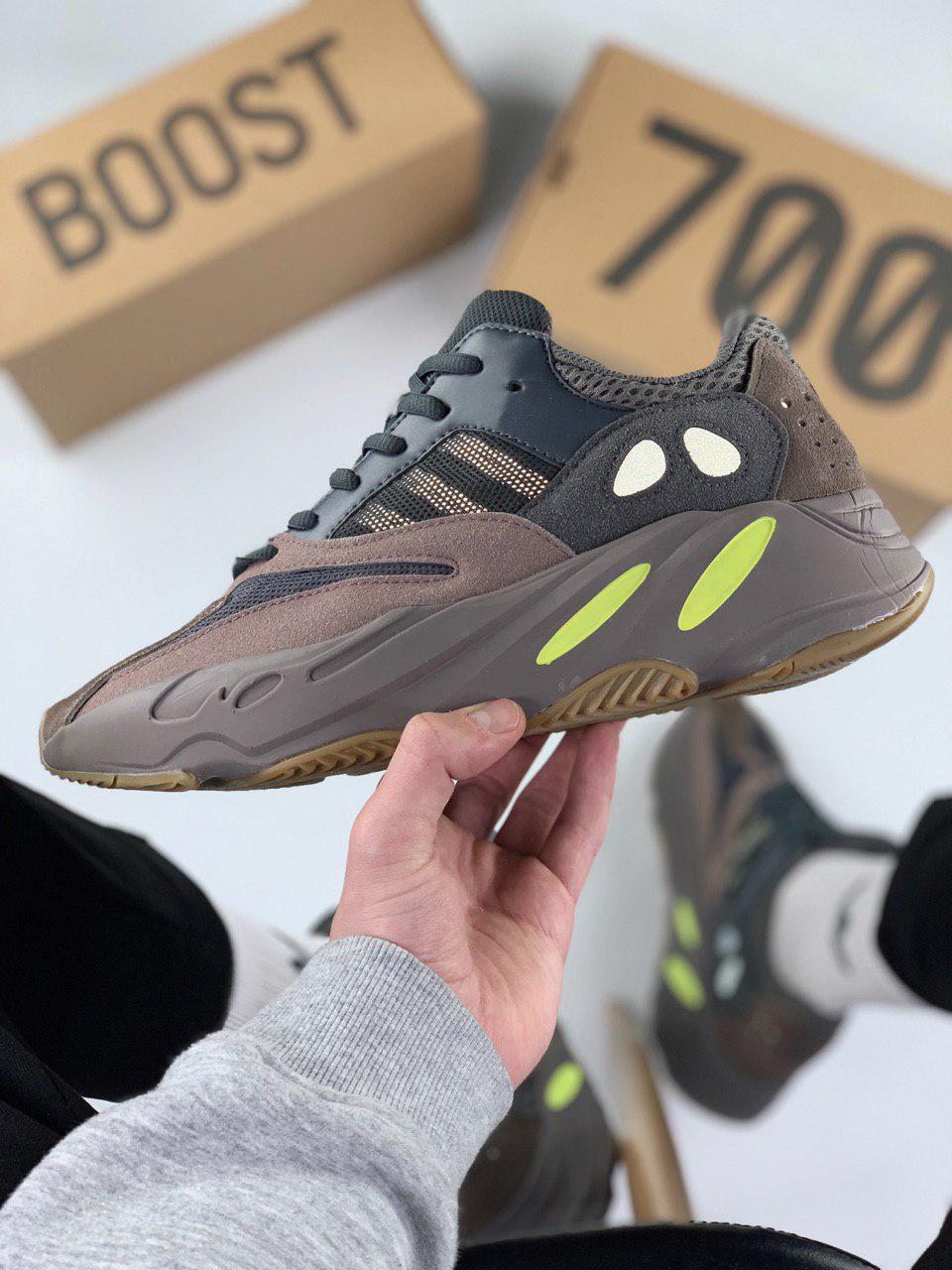 Yeezy 700 cheap light grey