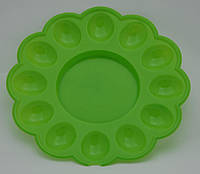 Пасхальная пластмассовая фигурная тарелка-подставка на 12 яиц и праздничный кулич Ø24 см (зеленый цвет)