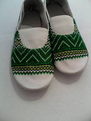 Чешки вишиті дорослі зелені