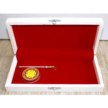 Дерев' яна подарункова коробка для садового ножа з мусатом і змазкою Laguiole Bougna 1900