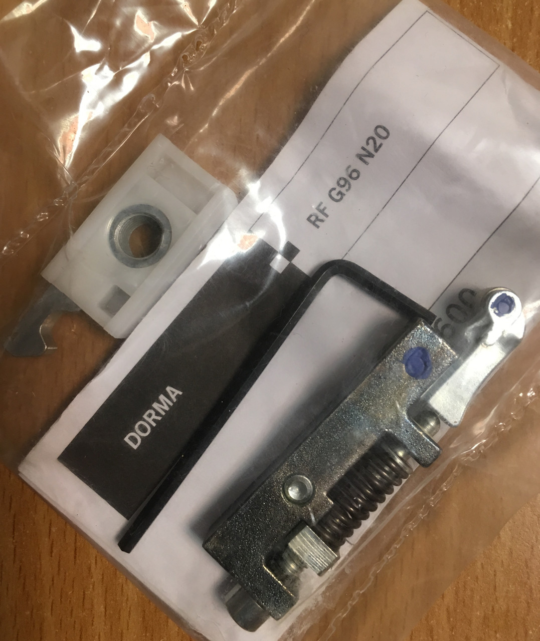 Повзунок із фіксацією відкритого положення до довідника Dorma TS 93 RF