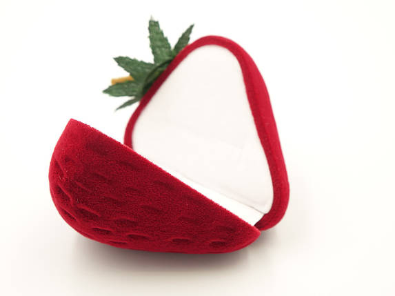 Футляр оксамитовий під кільце Полуниця, фото 2