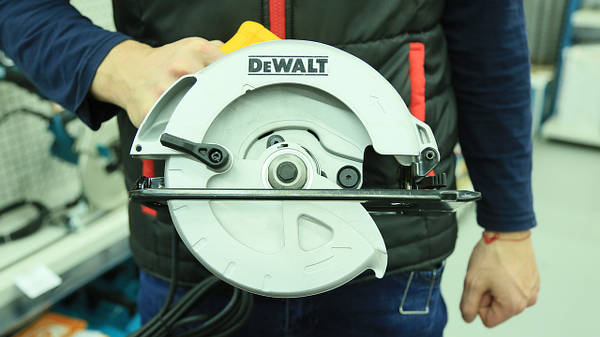 DeWALT DWE560 531802699