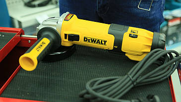 Кутова шліфмашина DeWalt DWE4257