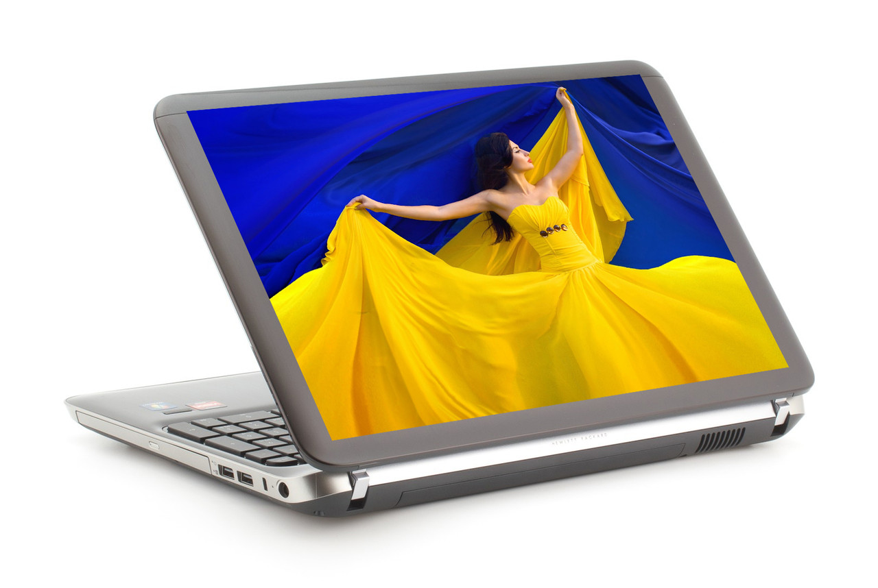 Наклейка на ноутбук. Дівчина