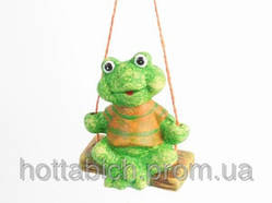 Статуетка кераміка Жабеня на гойдалках