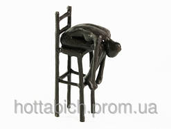 Металева статуетка "Here "