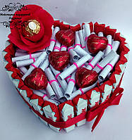 Торт из киндер шоколада сердце MAXI с записками 51 причина любви или 51 поза камасутры. Подарок на 14 февраля