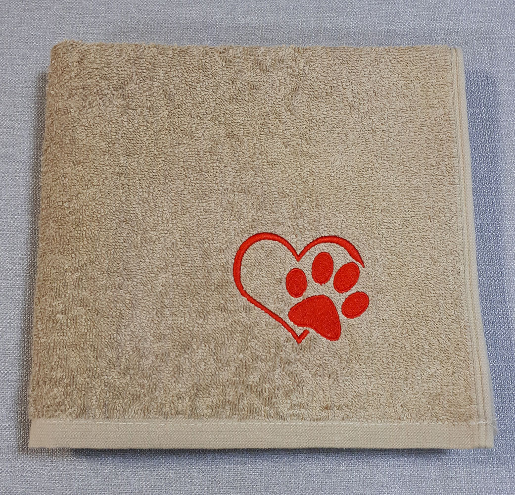 Рушник сувенірний "Слід лапки на серці", фото 1