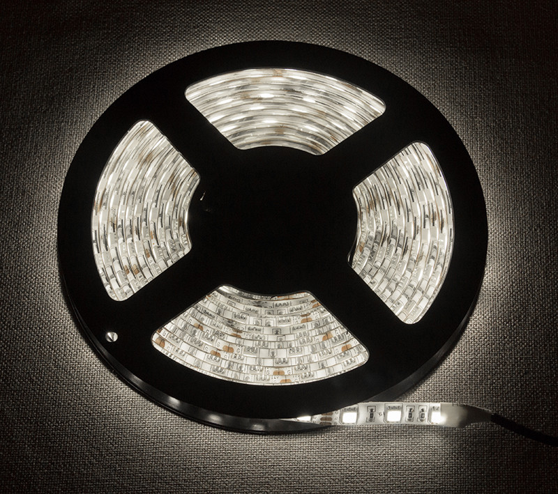 Світлодіодна стрічка SMD 5050 60 LED/m, негерметична IP20, біла.