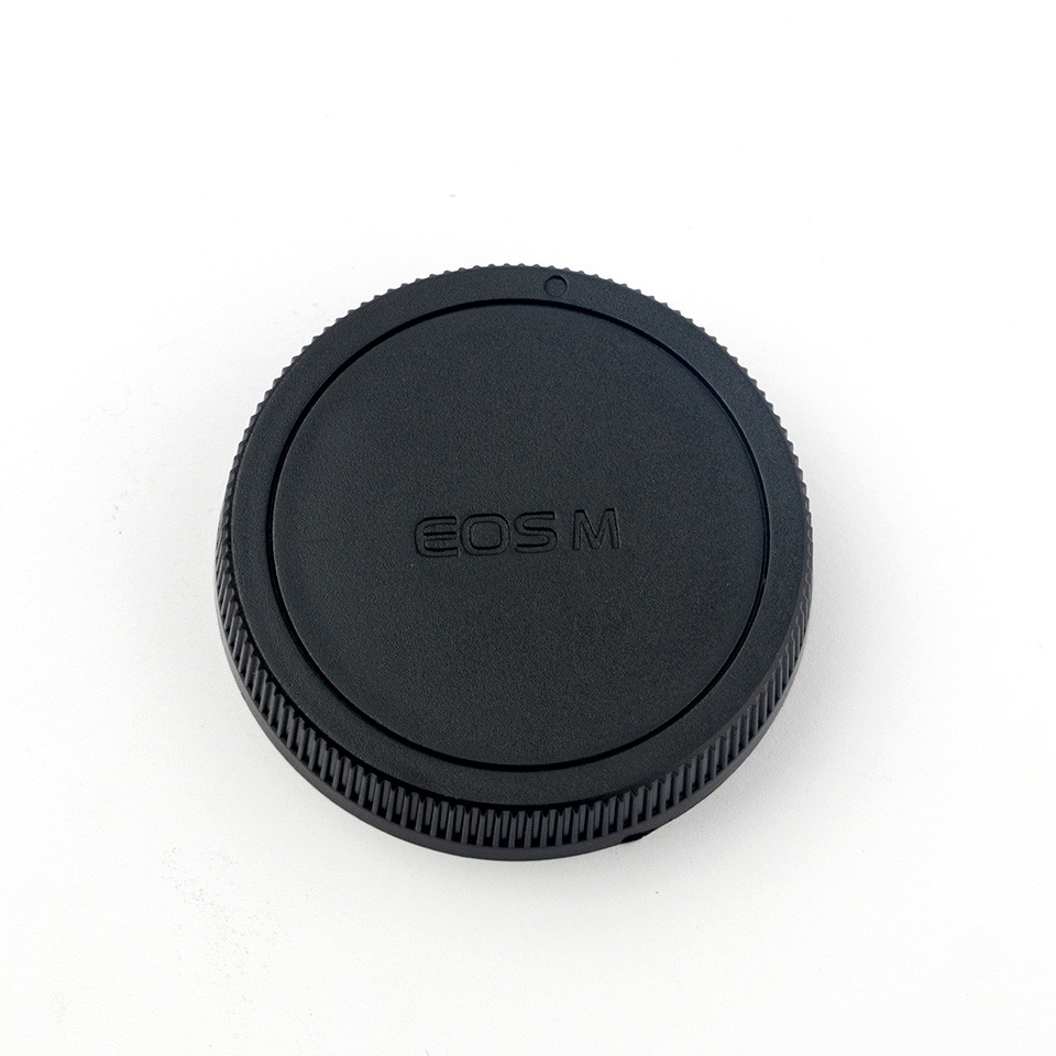 Задня кришка об'єктива Canon EOS M