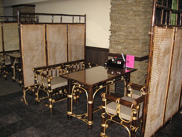 Меблі з бамбука.Перегородки, столи, крісла