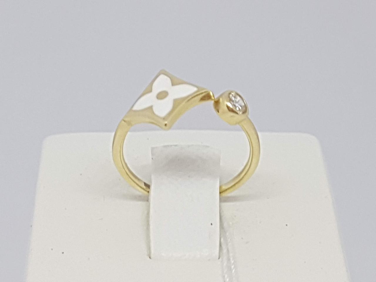 Золоте кільце з емаллю і фіанітом.  154216ЖЕБ 15,5