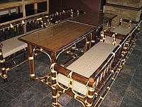 Обеденный стол и диванчики из бамбука