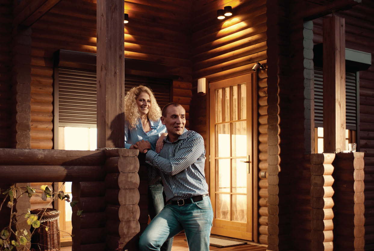 Екструдовані ролети Alutech AER44m/S 1800х1800 з накладним монтажем і пружинно-інерційним механізмом