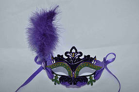Маска карнавальний візерунок із пером і каменем (мікс)