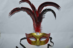 Маска карнавальна з пір'ям матова