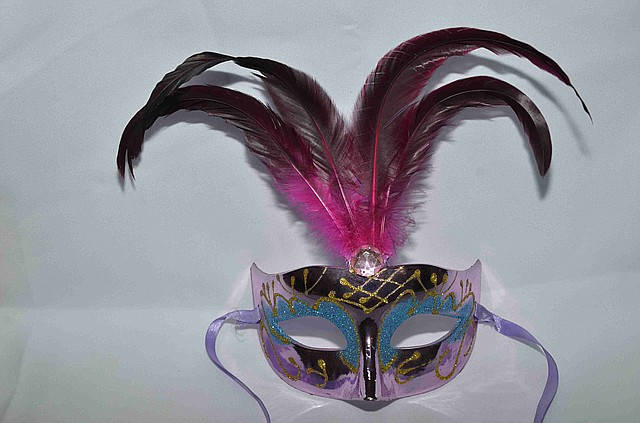 Маска карнавальна з пір'ям глянсова, фото 1
