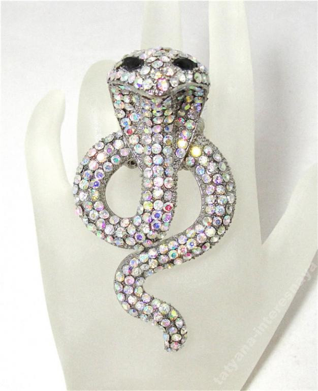 Кольцо Кобра Swarovski.Безразмерное .