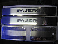 Накладки на пороги Mitsubishi Pajero Wagon 4 c 2007>