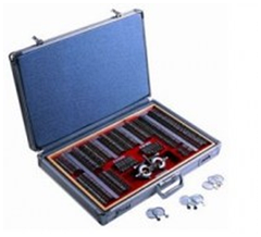 Набори офтальмологічних окулярних лінз