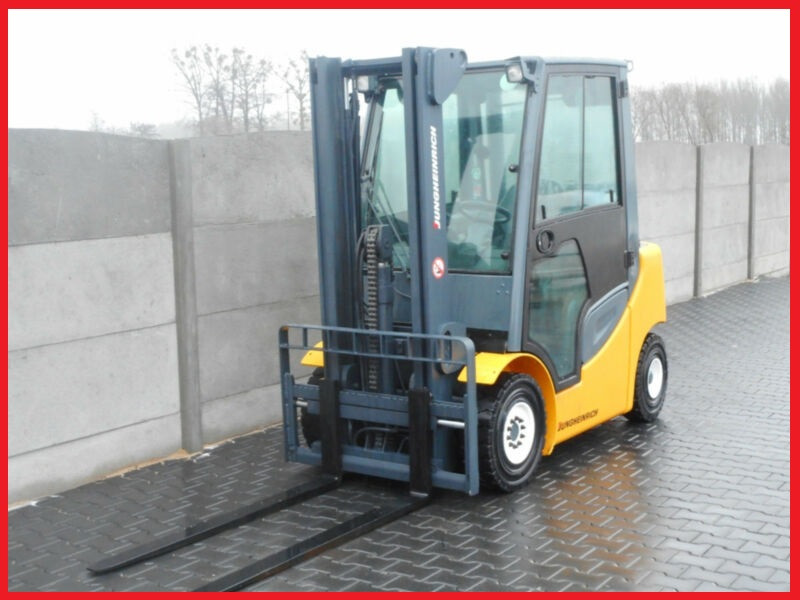 Газовий навантажувач Jungheinrich TFG425s, 2011 р. Повна кабіна, вільний хід, каретка бічного зсуву, фото 1