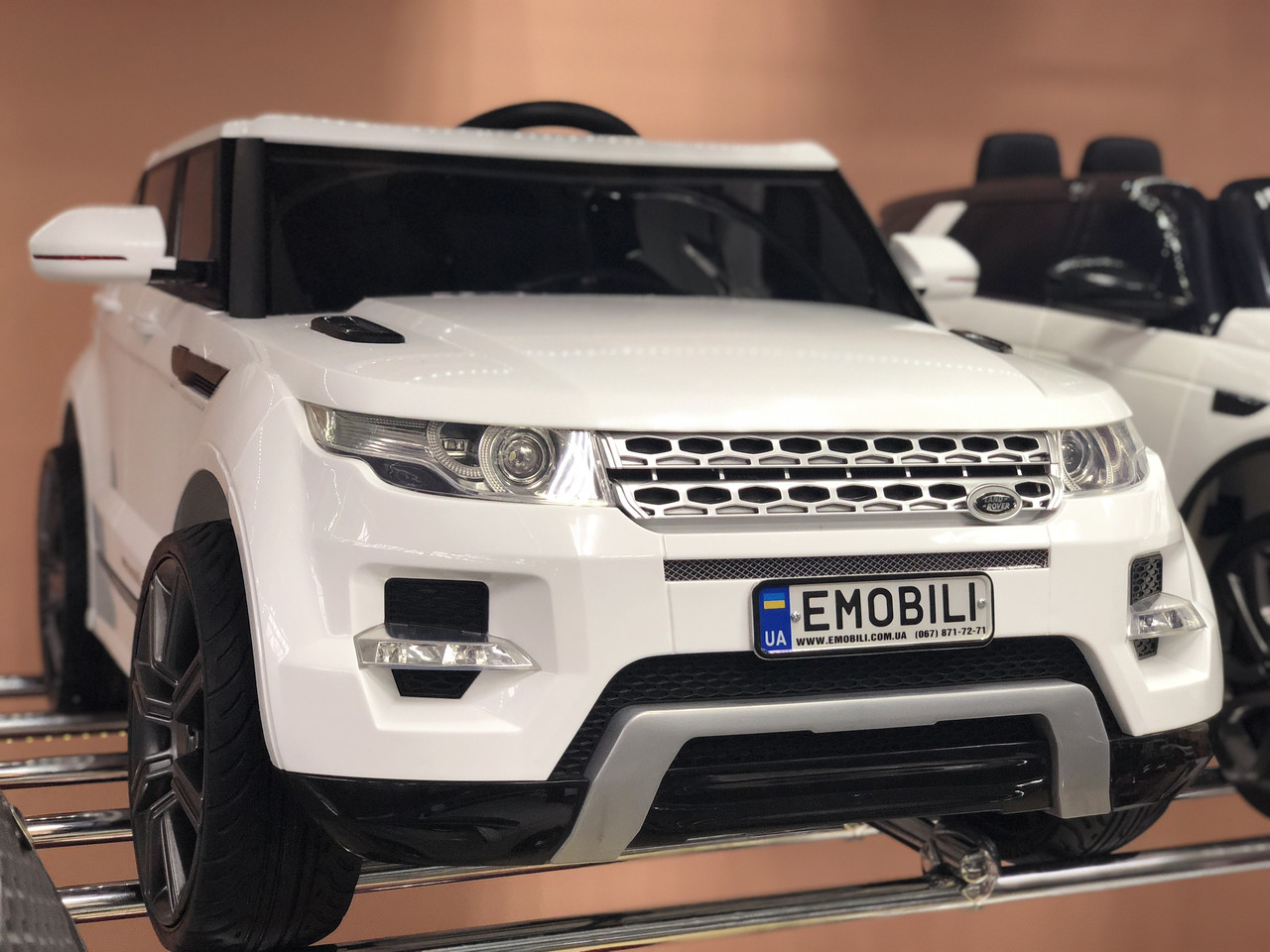 Дитячий електромобіль Range Rover Sport, підсвічування днища, АКБ 12 V 8 Ah, плавний старт-стоп