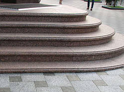 Гранітні сходи радіальні