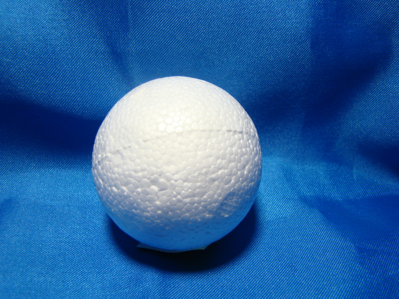 Пінопластова куля 3 см(100 шт упаковка ) - фото 1 - id-p844550037