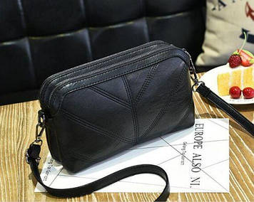 Сумка через плече жіноча чорна