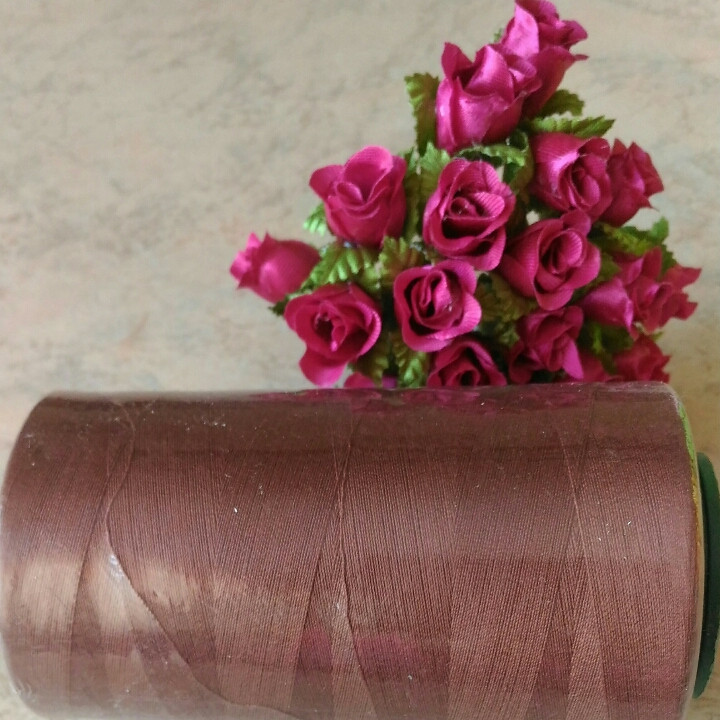 Нитки швейні коричневий №230 поліестер 4000 ярдів, фото 1