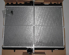 Радіатор Peugeot Expert радіатор Пежо Експерт