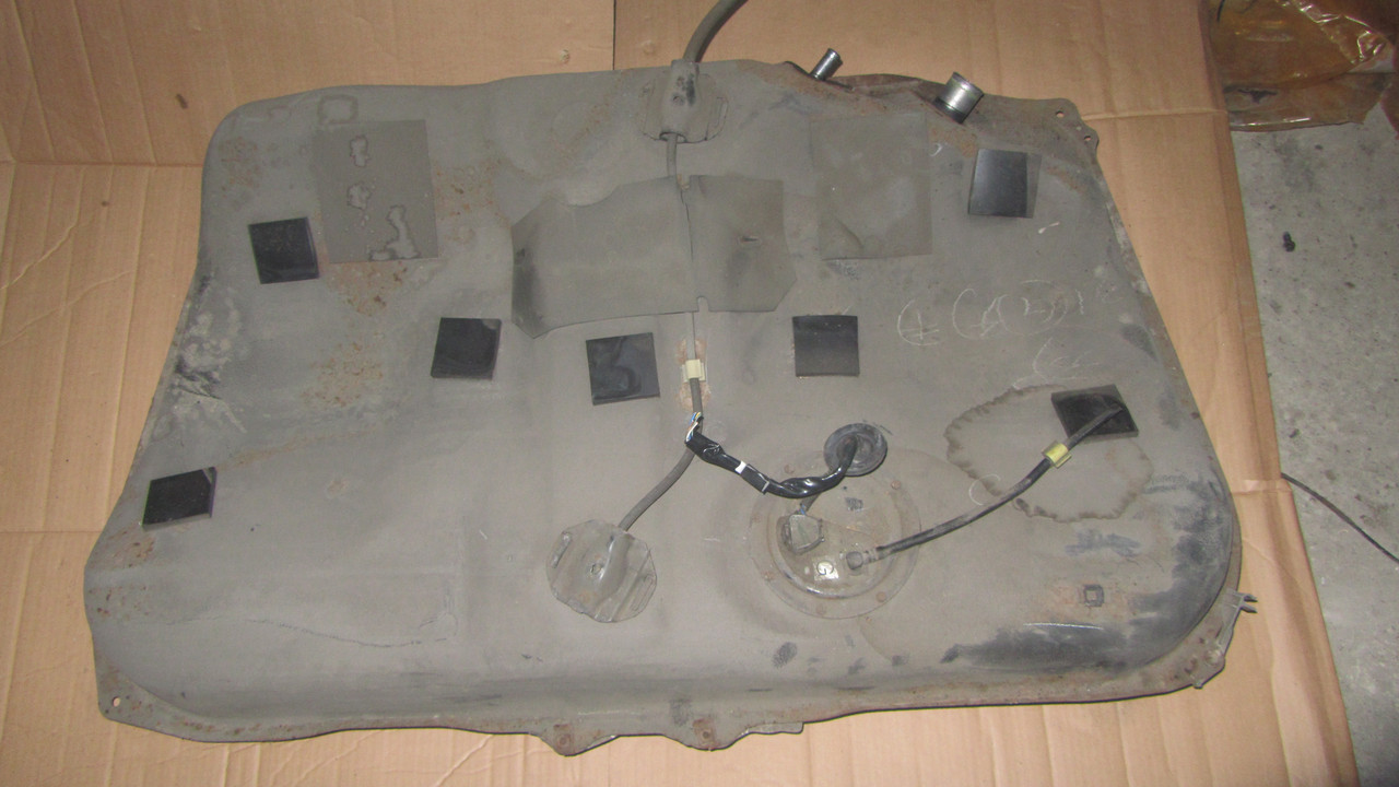 Паливний бак Toyota Camry 30 40 50 7700133120 7700133150 7700133151