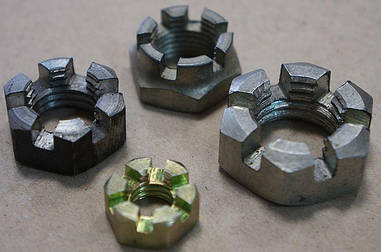 Гайка М39 прорізна і корончатая ГОСТ 5919-73, (аналог DIN 937)