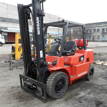 Газовий японський вилочний навантажувач Nissan F04L40Q б/у, фото 2