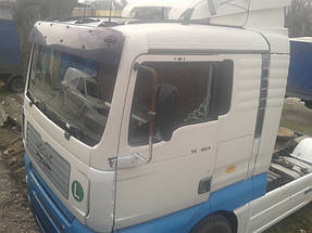 Изготовление и замена лобового стекла на грузовике MAN TGA XL в Никополе (Украина) 5