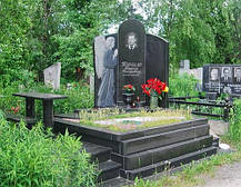 Пам'ятник на цвинтарі, фото 2
