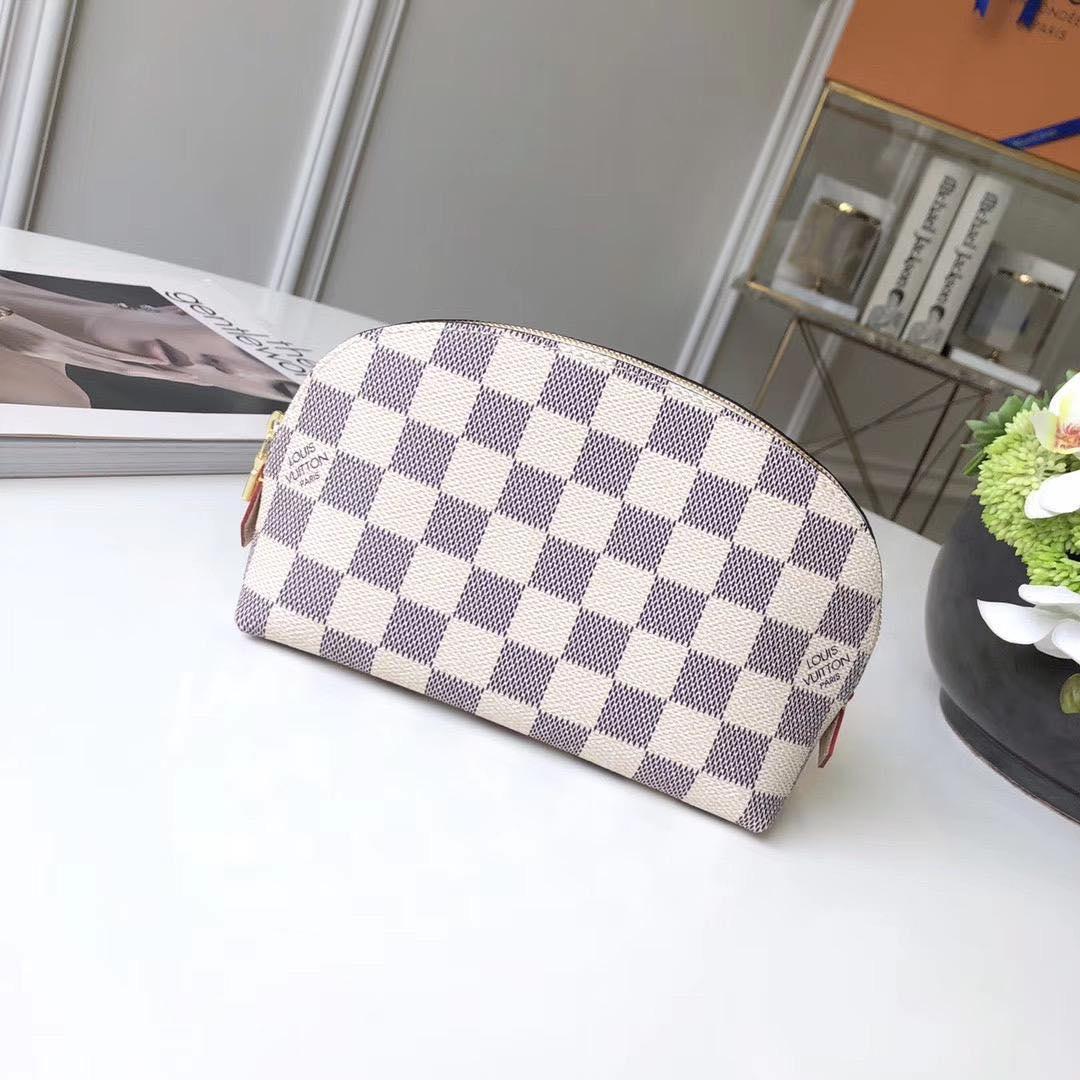 Жіночий гаманець від Louis Vuitton