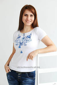 Молодіжна вишита жіноча футболка вишита синіми нитками Весна А-19
