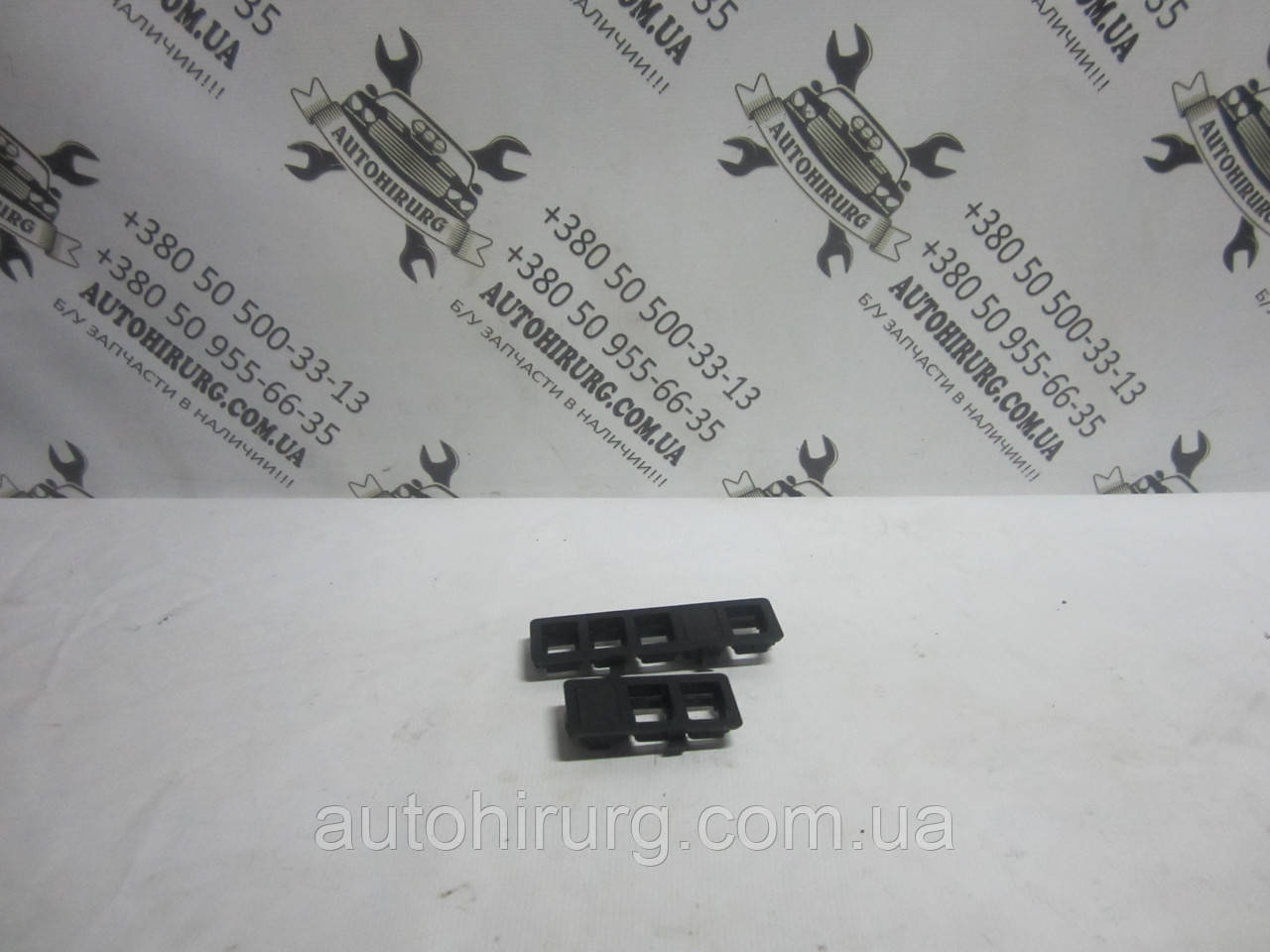 Накладка салону Toyota Sequoia (55447-0C011 / 55446-0C030)