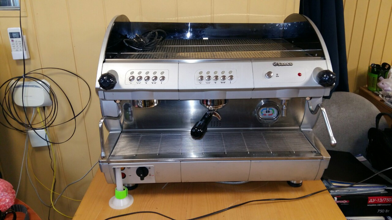 Автоматична професійна кавомашина SAECO AROMA COMPACT SE 200 б/у Італія