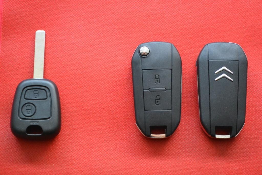 Викидний ключ Citroen 2 кнопки для переділки, фото 1